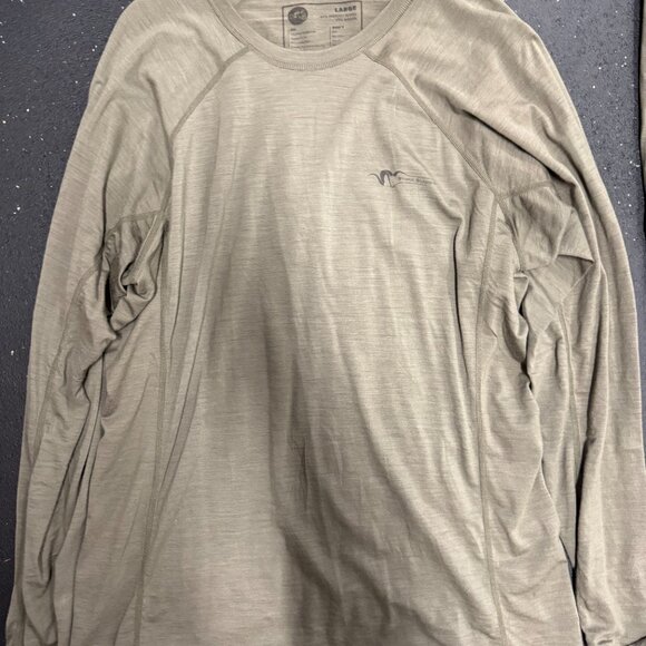 Stone Glacier Merino Wool Top & Bottom - Picture 2 of 6